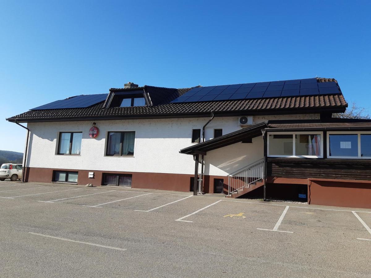 Hotel Gostisce Pri Rudiju Salovci Exterior foto